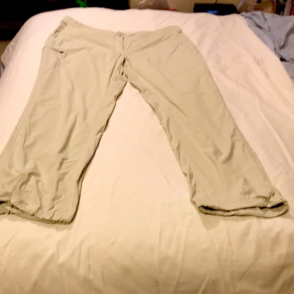 LL BEAN WOMENS PANTS SIZE 20 NYLON SPANDEX